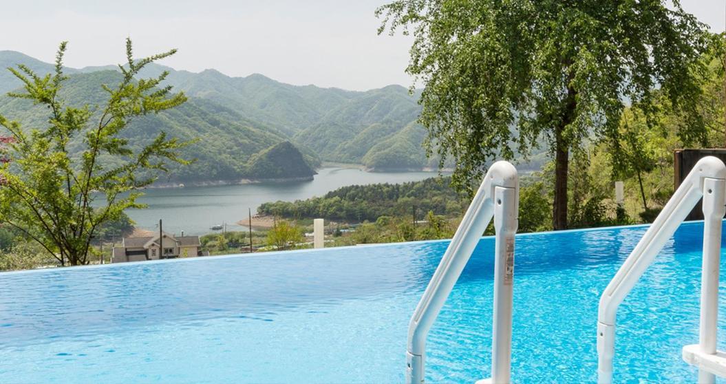 Penatess Pool Villa Chungju Exterior photo